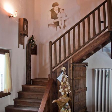 Meuble Lo Miete Viei Hotel Champoluc Ngoại thất bức ảnh